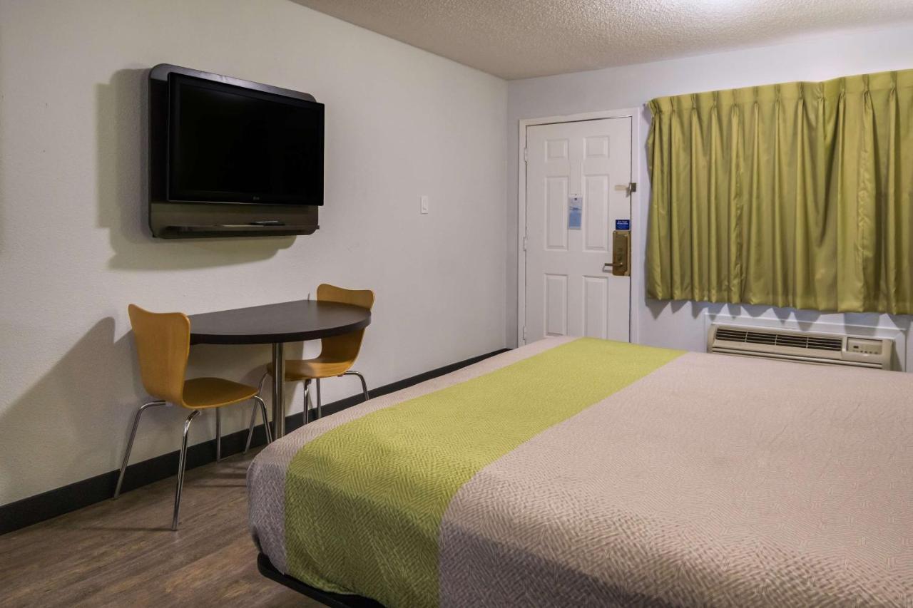 Motel 6 Irving - Loop 12 Zewnętrze zdjęcie