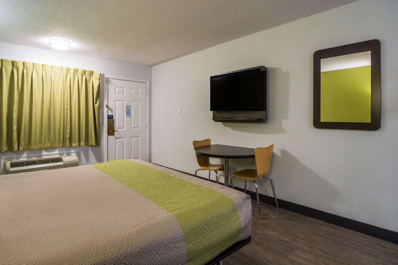 Motel 6 Irving - Loop 12 Zewnętrze zdjęcie